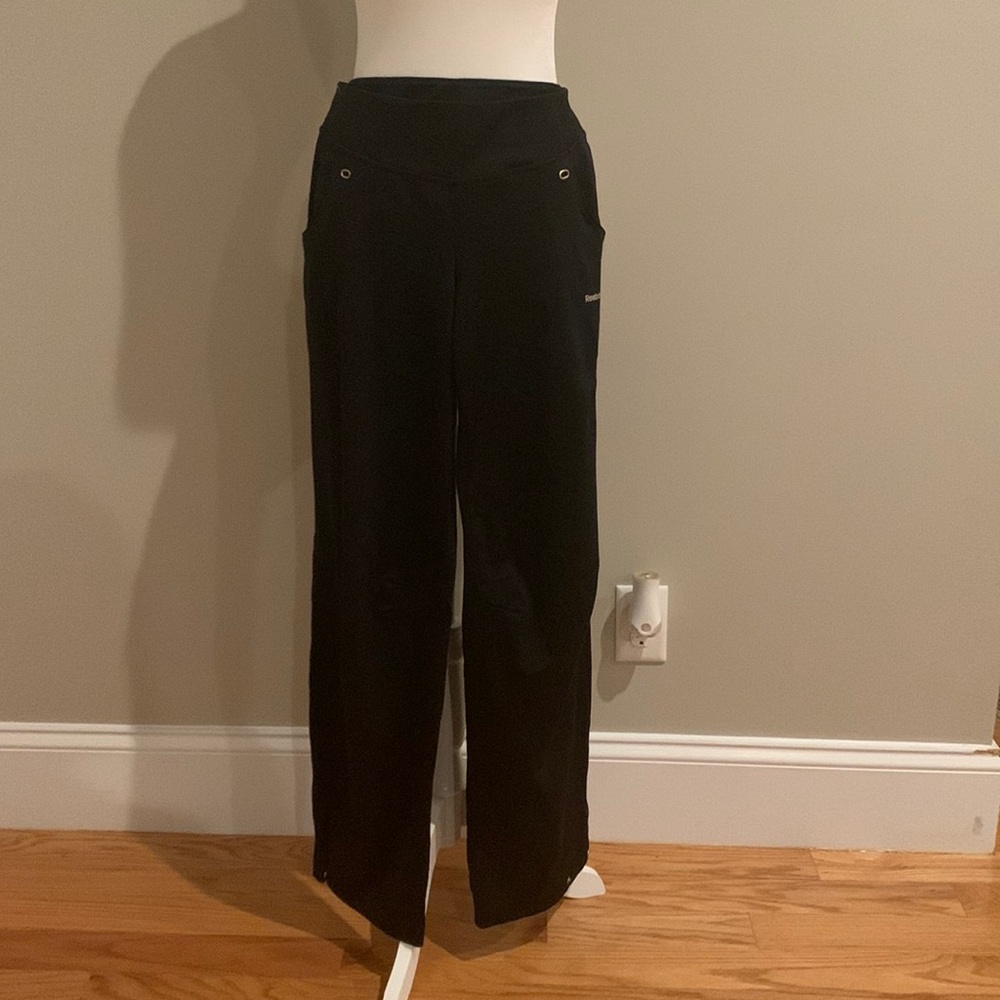 Limited Reebok joggers. Size M